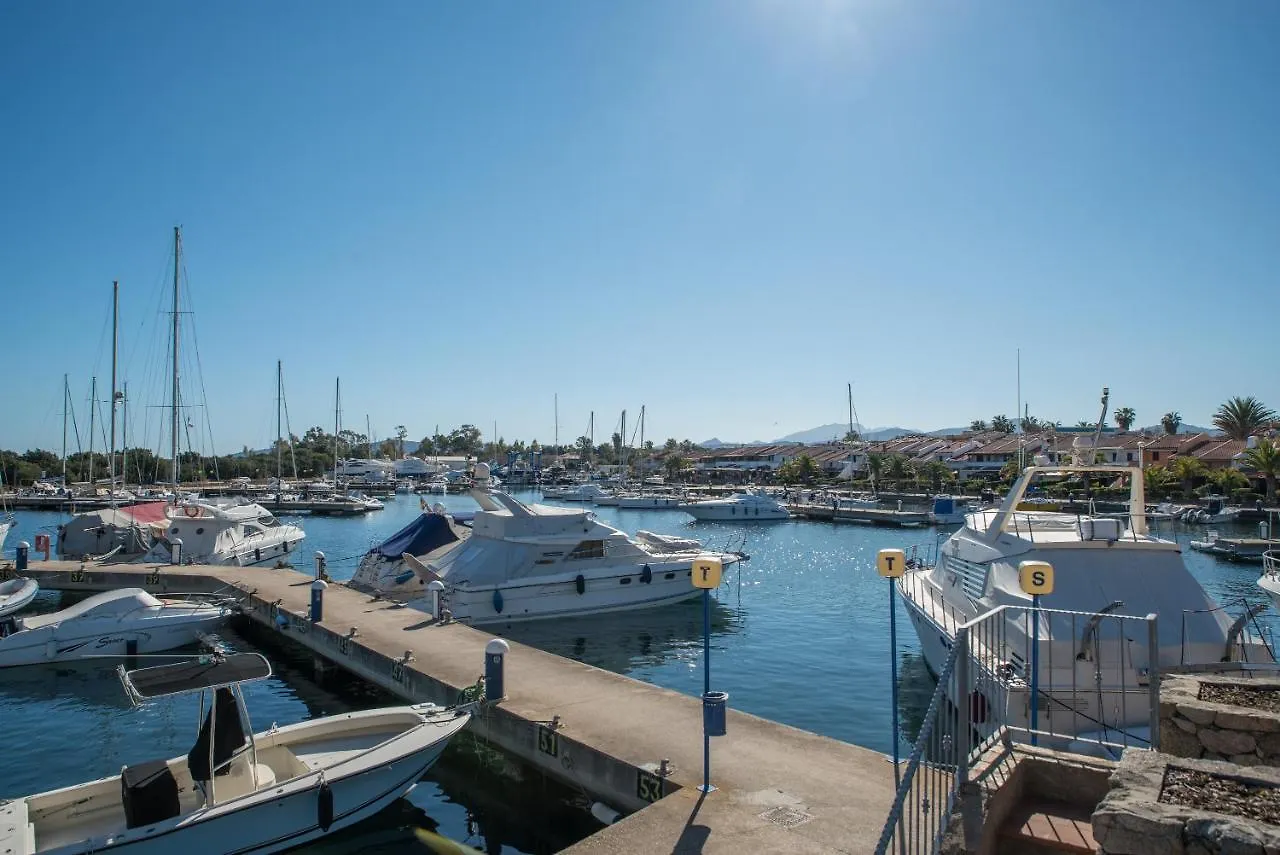 Bilocale Piano Primo Vista Mare Lägenhet Budoni
